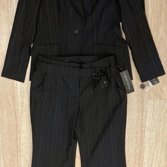 NWT‎ MSRP $380 Anne Klein Suit Coat Blazer Jacket & Pants Size 4P Brown Striped - Picture 8 of 8